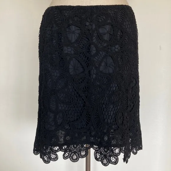 100% linen lace skirt, dark black, lined, 8