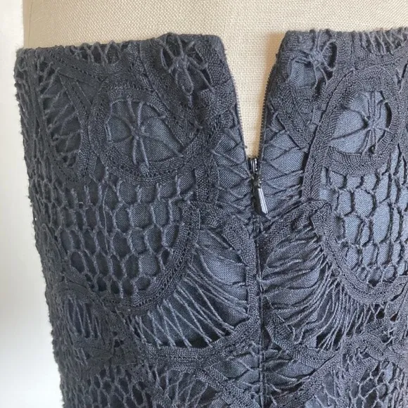 100% linen lace skirt, dark black, lined, 8