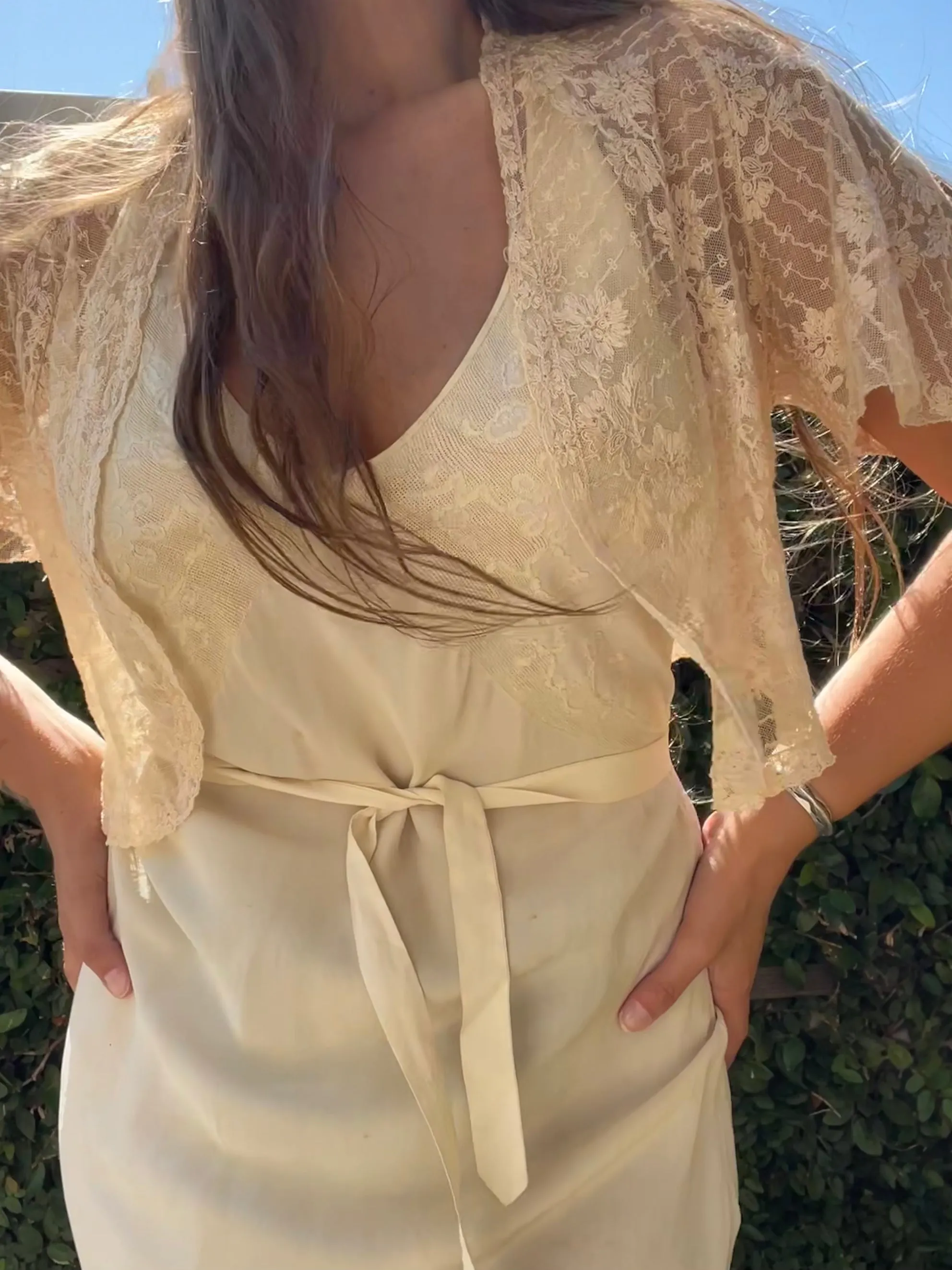 1930s Flutter Sleeve Ecru Tambour Lace Bolero