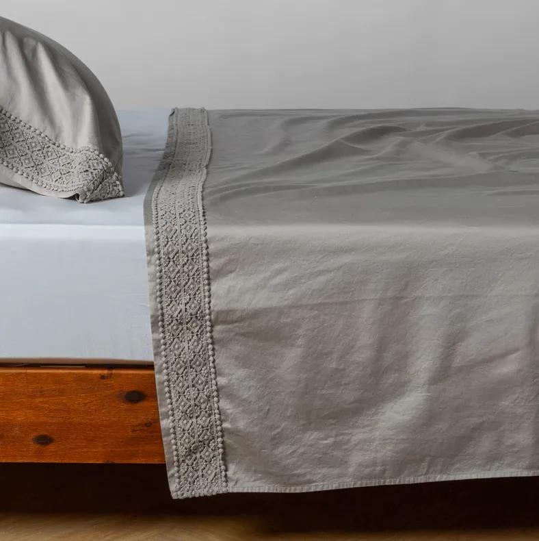 Bria Flat Sheet with Novola Lace