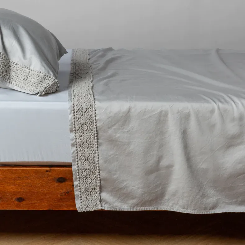 Bria Flat Sheet with Novola Lace