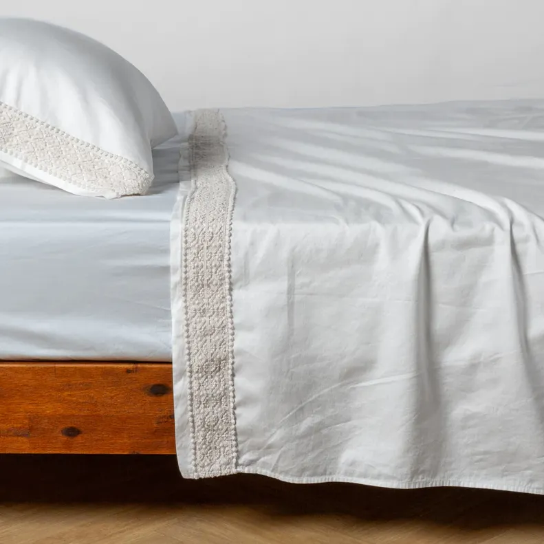 Bria Flat Sheet with Novola Lace