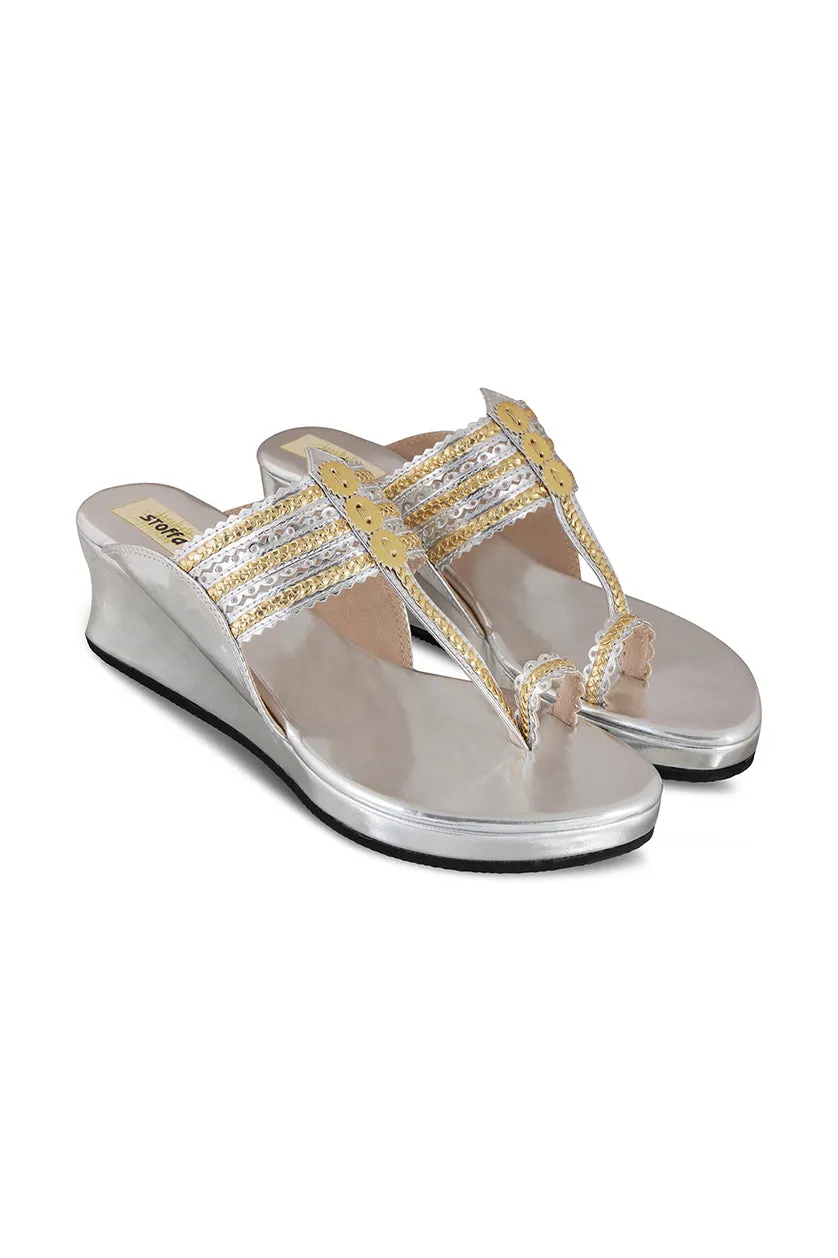Classic Low K Wedge Antique Gold