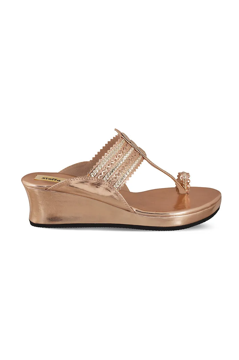 Classic Low K Wedge Antique Gold