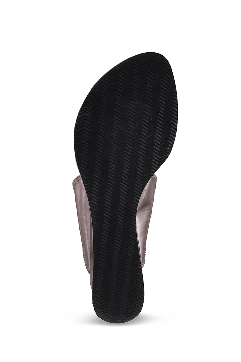 Classic Low K Wedge Black