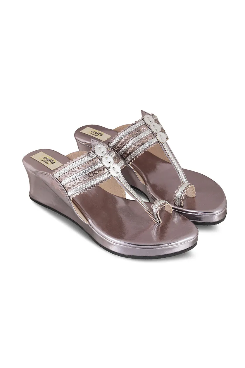 Classic Low K Wedge Maroon