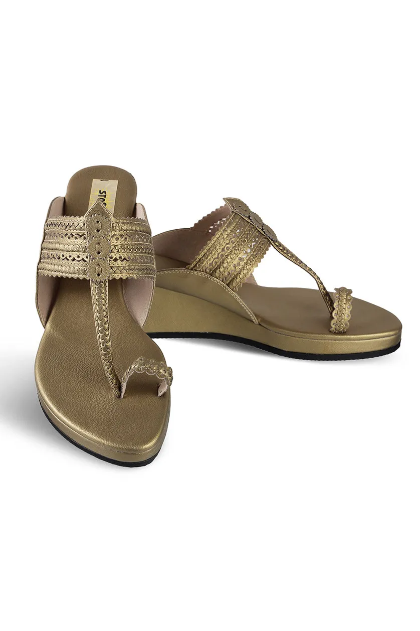 Classic Low K Wedge Maroon