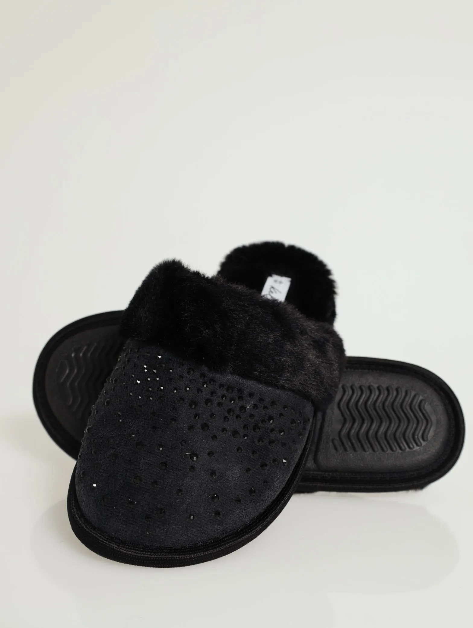 Closed Toe Full Embellished Slipper With Fur - Black