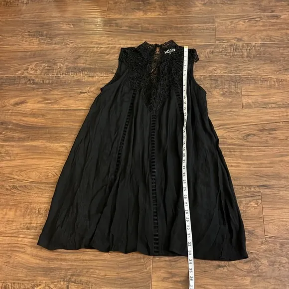 Entro Babydoll Midi with Back Keyhole Button, Sz. S.