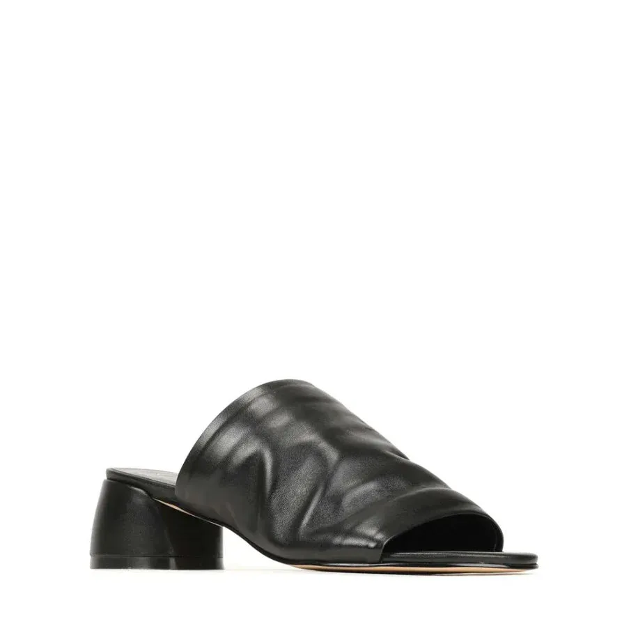 EOS Fio Black Leather