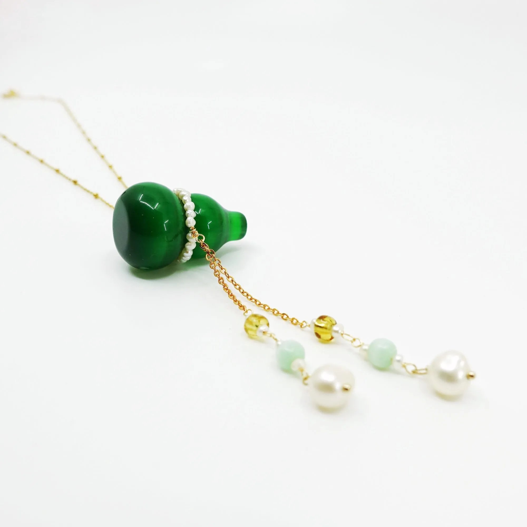 Green Cateye Hulu Gourd Pendant Necklace