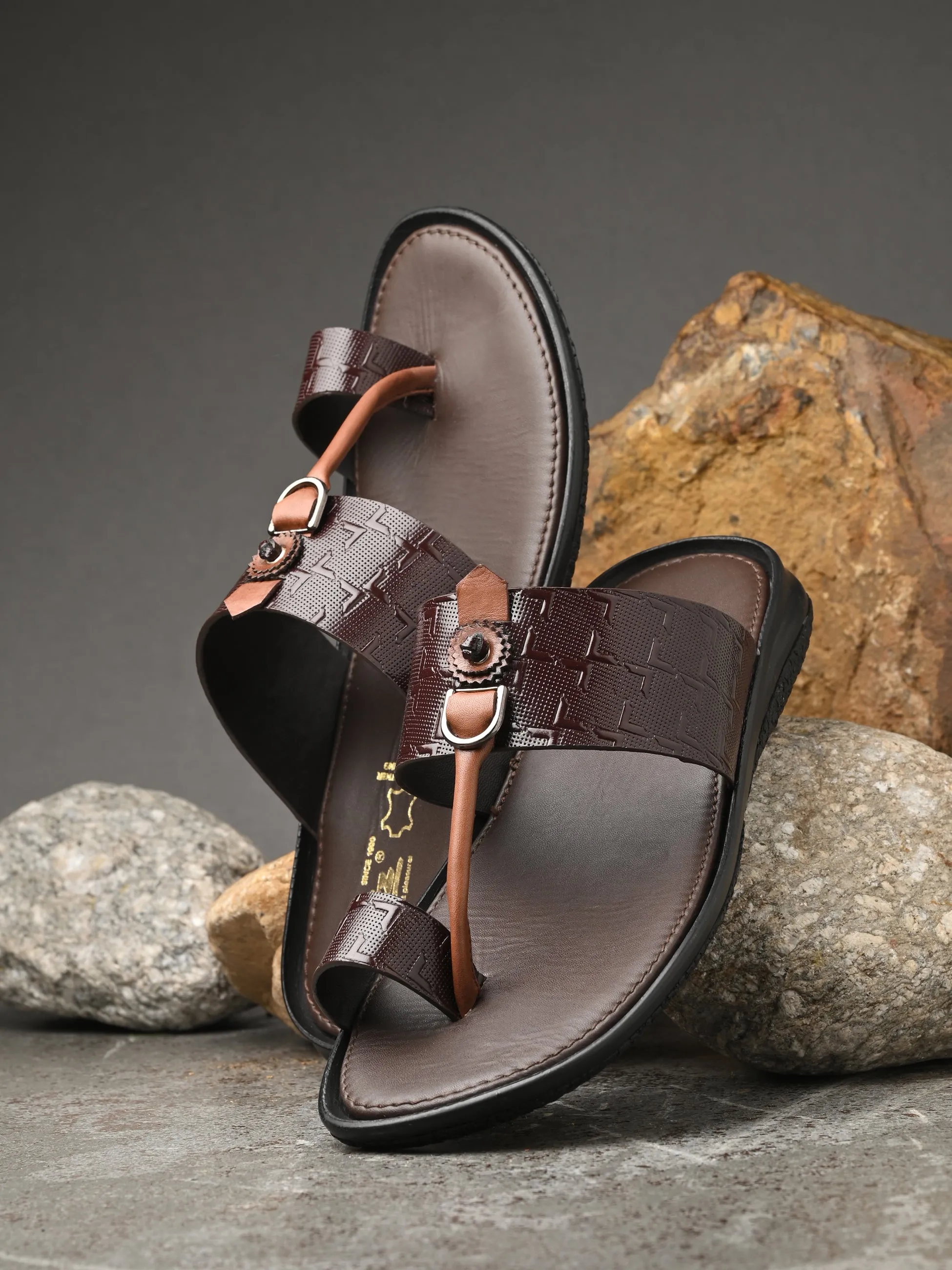 Hitz Men's Brown Leather Daily Wear Sandals