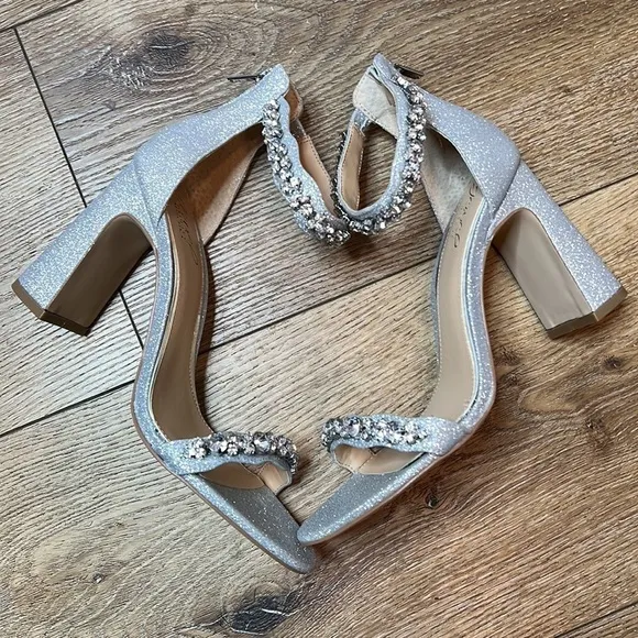 Jewel by Badgley Mischka Odessa Block Heel Sandals Size 8 1/2