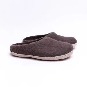 KUUMA – Dark Brown Wool Felt Slippers for Men Handmade, Cozy, Non-Slip