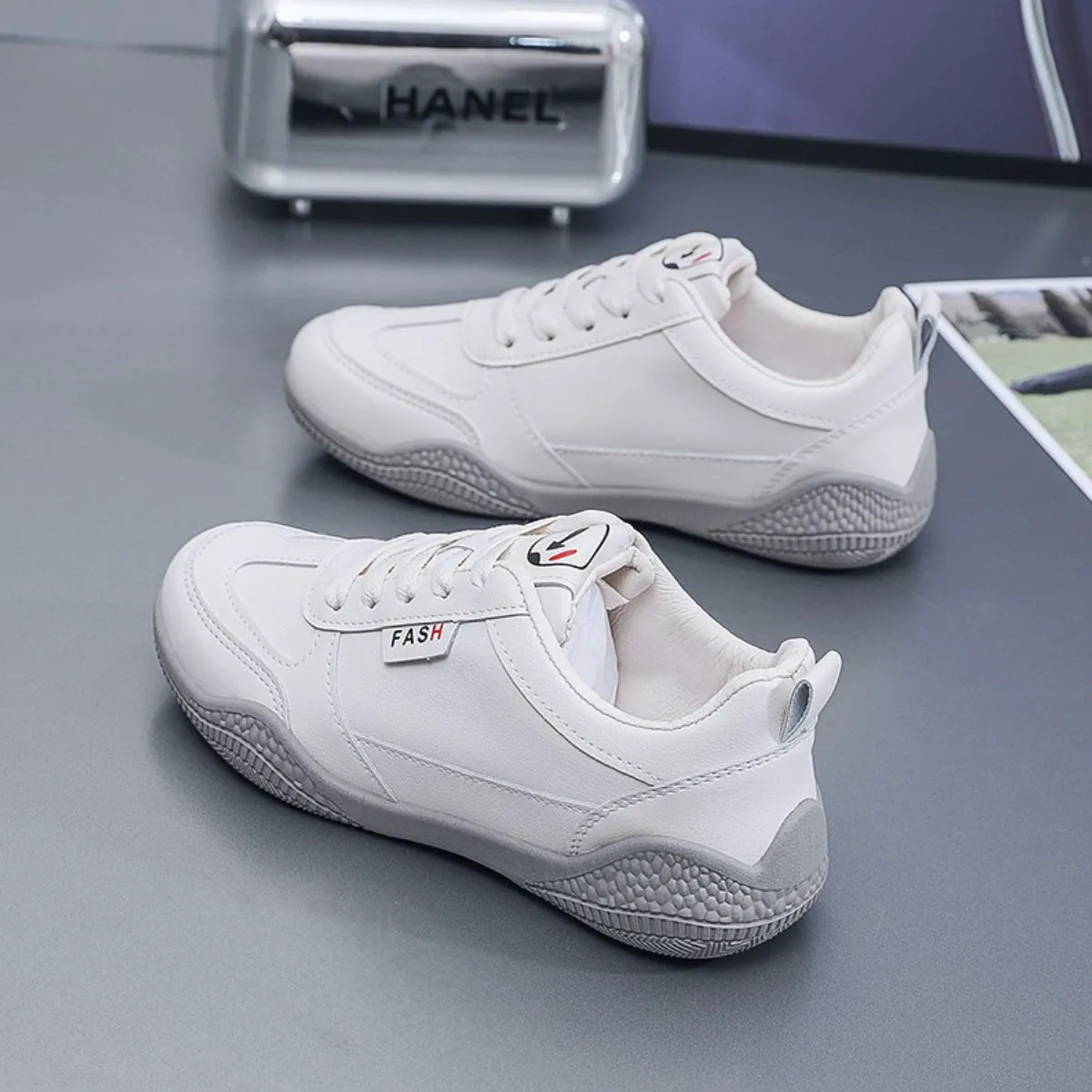 Lace Up Round Toe Flat Athletic