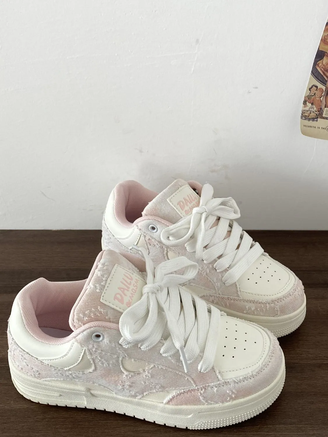 Lace Up Round Toe Platform Sneakers