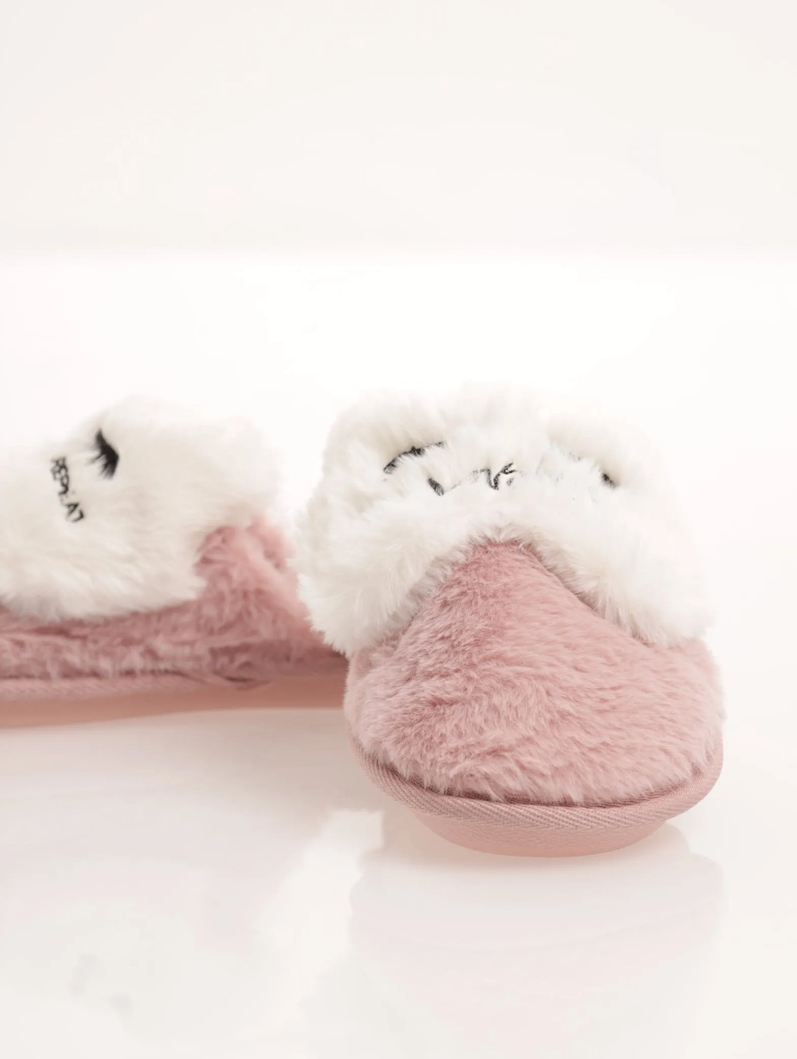 Ladies Sleep Lash Repeat Closed Toe Slipper - Blush