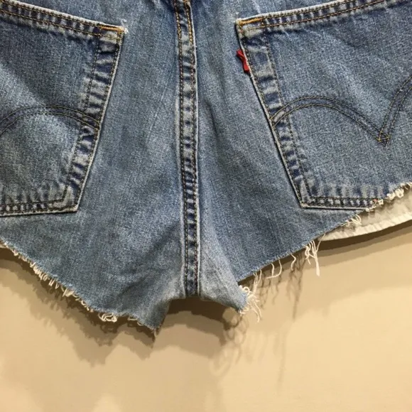 Levis Urban Outfitters Reworked Cutoffs Lace Overlay Sz 33 High Rise