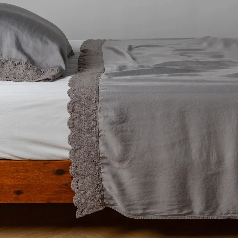 Madera Luxe Flat Sheet with Donella Lace