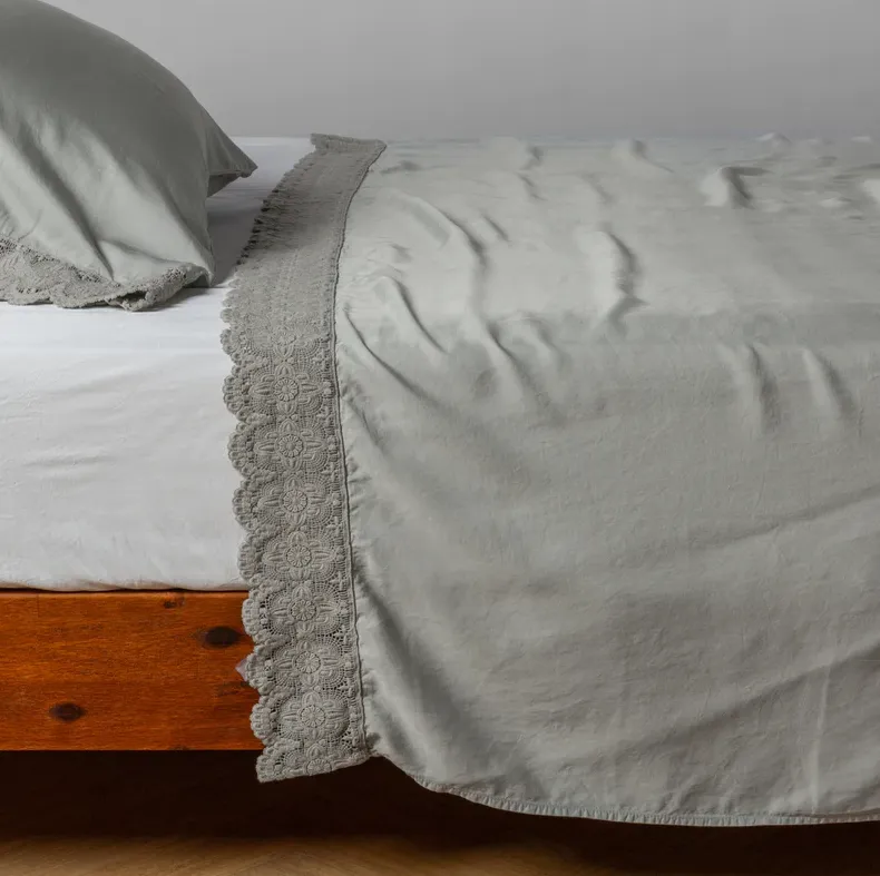 Madera Luxe Flat Sheet with Donella Lace