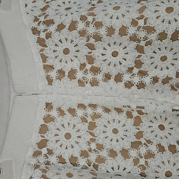 MICHEAL Micheal Kors White Floral Medallion Lace Skirt - Size Small