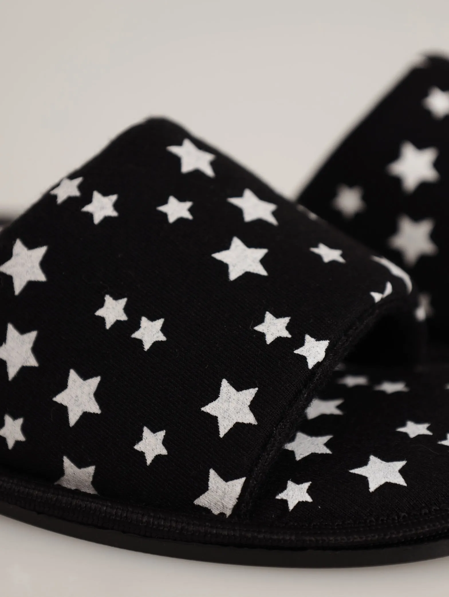 Open Toe Star Slipper - Black