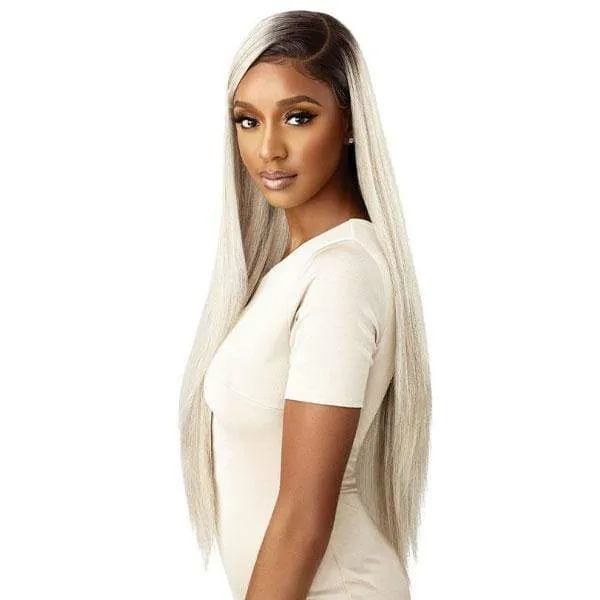 Outre Synthetic Sleeklay Part HD Lace Front Wig - DARBY