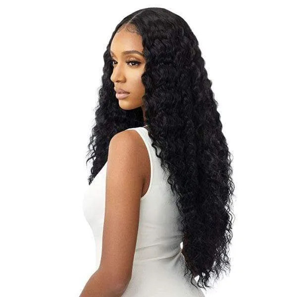 Outre Synthetic Sleeklay Part HD Lace Front Wig - DONATELLA