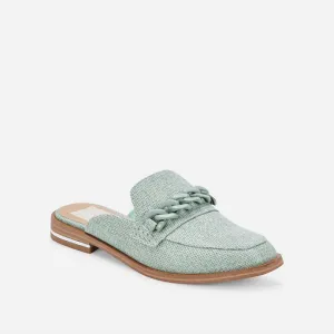 Pela Flats