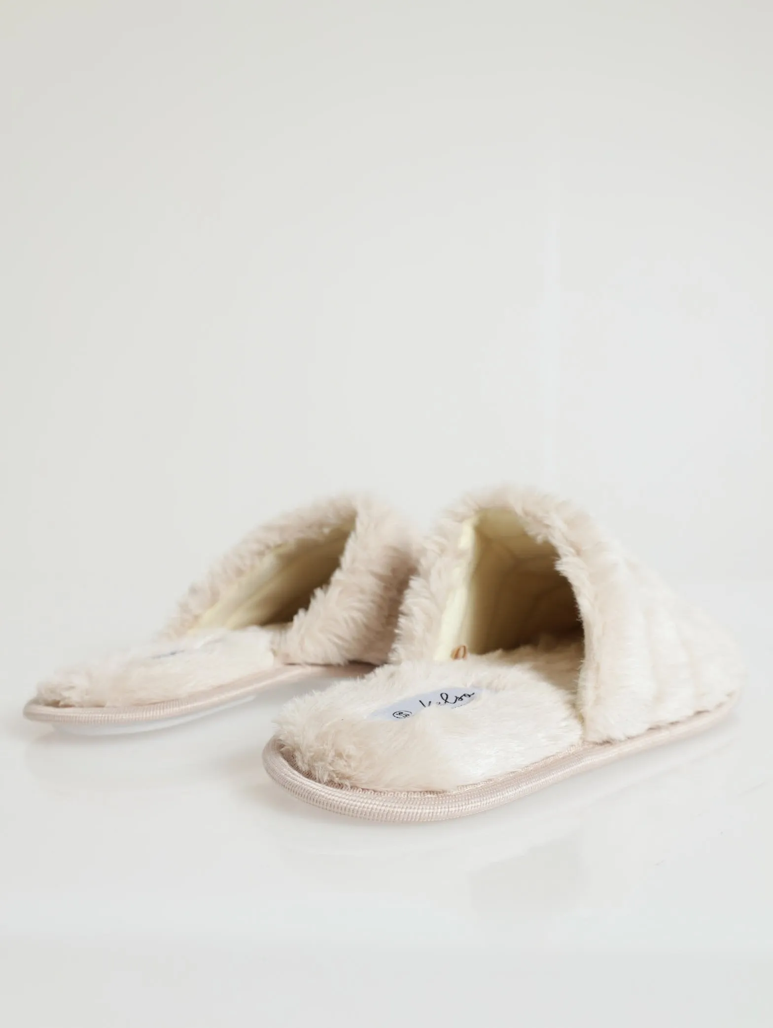 Quilted Closed Toe Slipper - Taupe