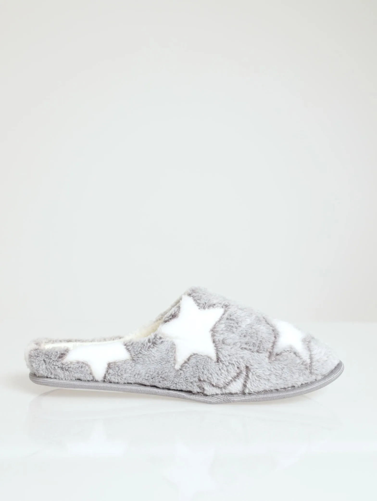 Star Full Closed Slipper