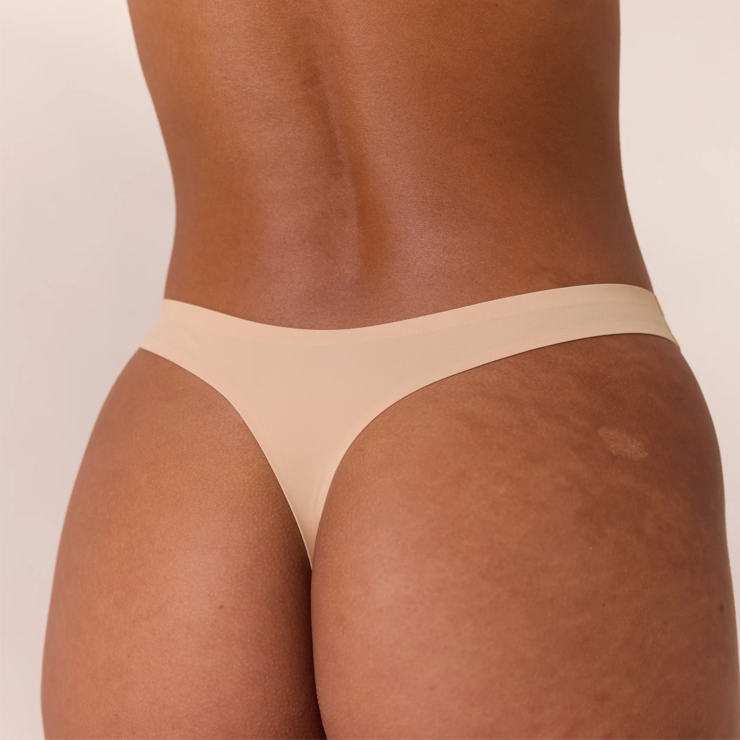 String Everyday Form - Sable