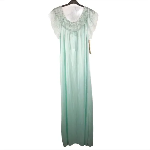 Vintage 1980s Movie Star Light Green Nightgown