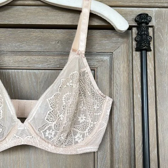 Wacoal Take The Plunge Underwire Bra Beige Lace 34 DD NWOT